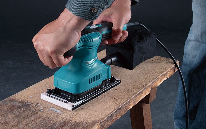 Lixadeira Orbital Makita M9203b 220v 190w 92x185mm